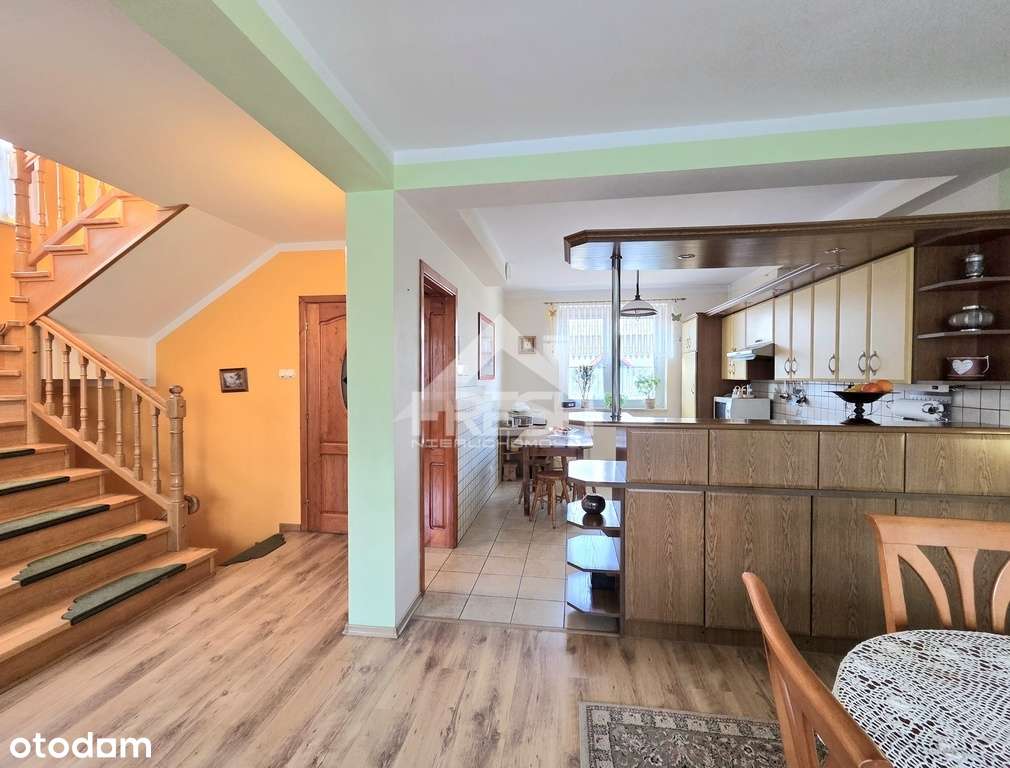 Dom skrajny w szeregu z garażem i działką-8