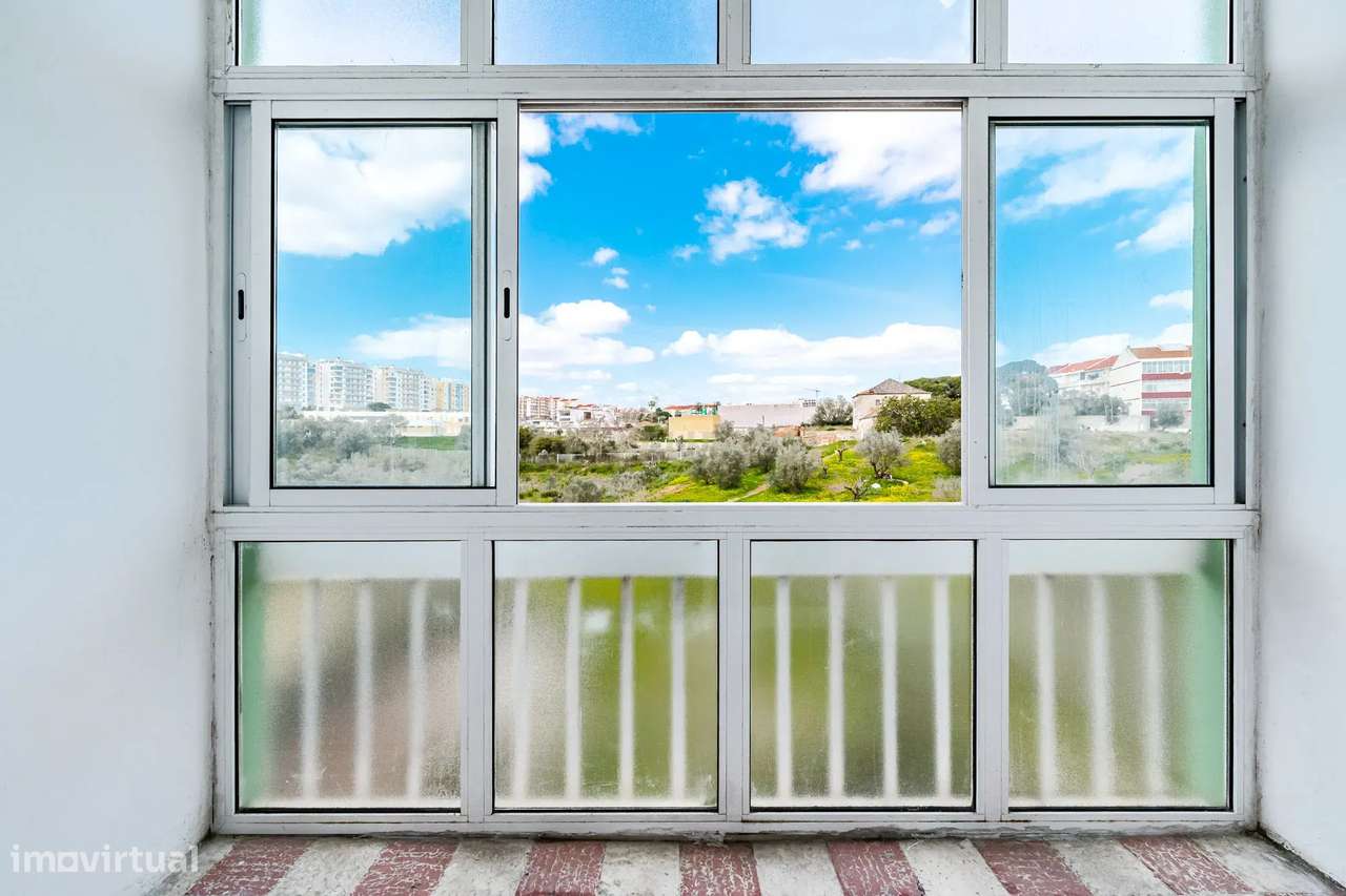 Apartamento T1 no Feijó - Grande imagem: 5/14