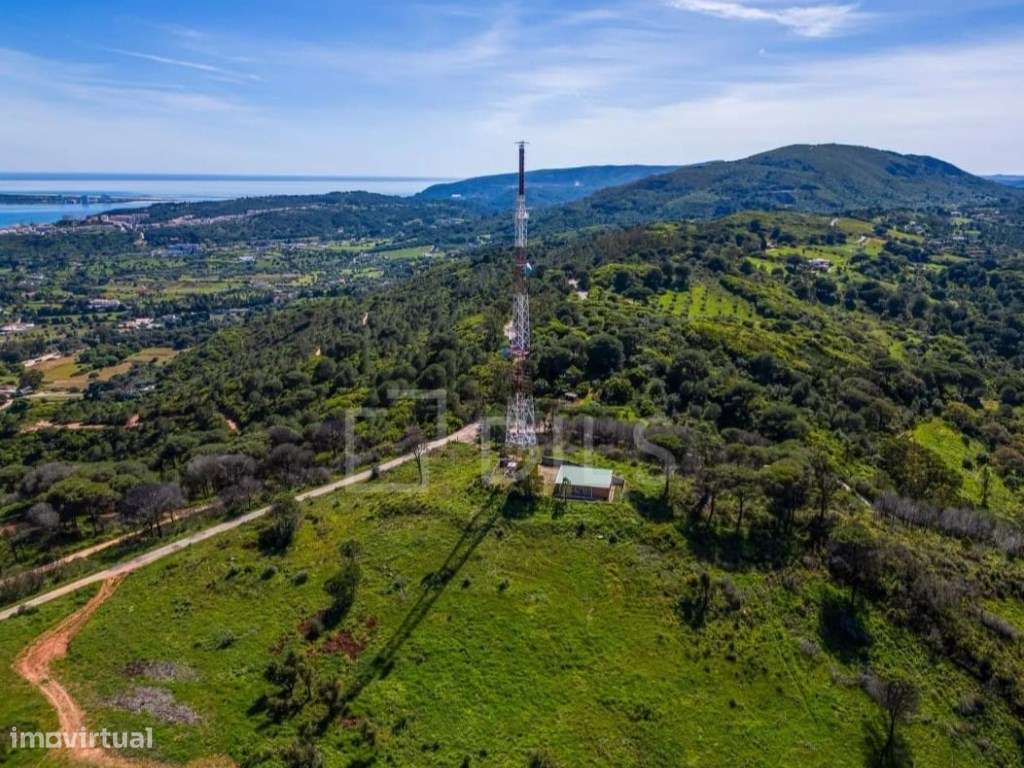 Terreno em Azeitão com projecto aprovado - Grande imagem: 3/11