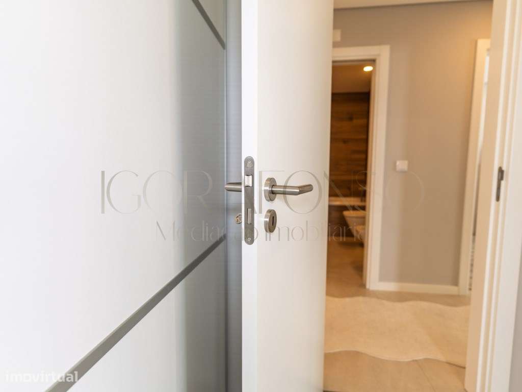 Excelente Apartamento T3 com Suíte, Elevador e Lugar de Garagem - S...-16