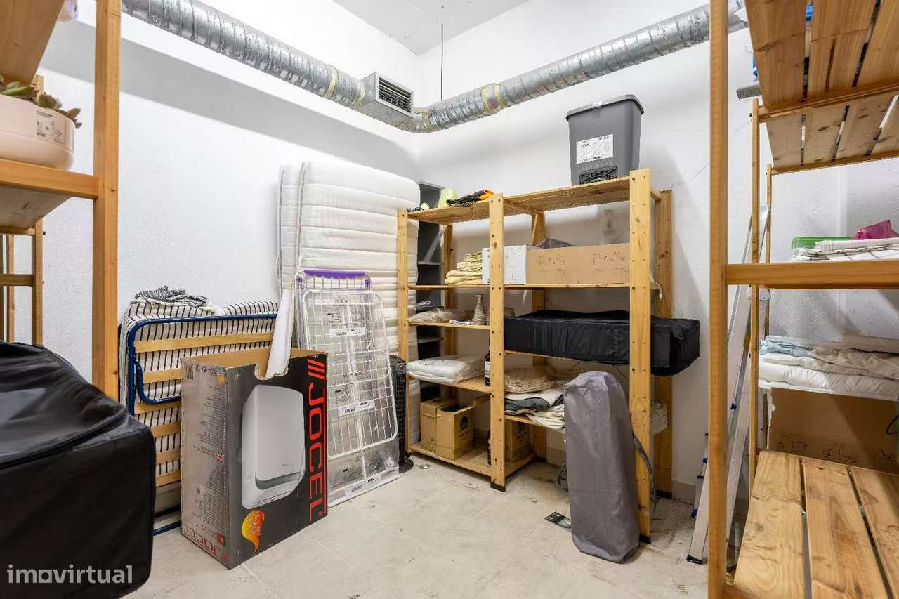 Excelente T3 no Bairro Alto com 2 lugares de estacionamento-16