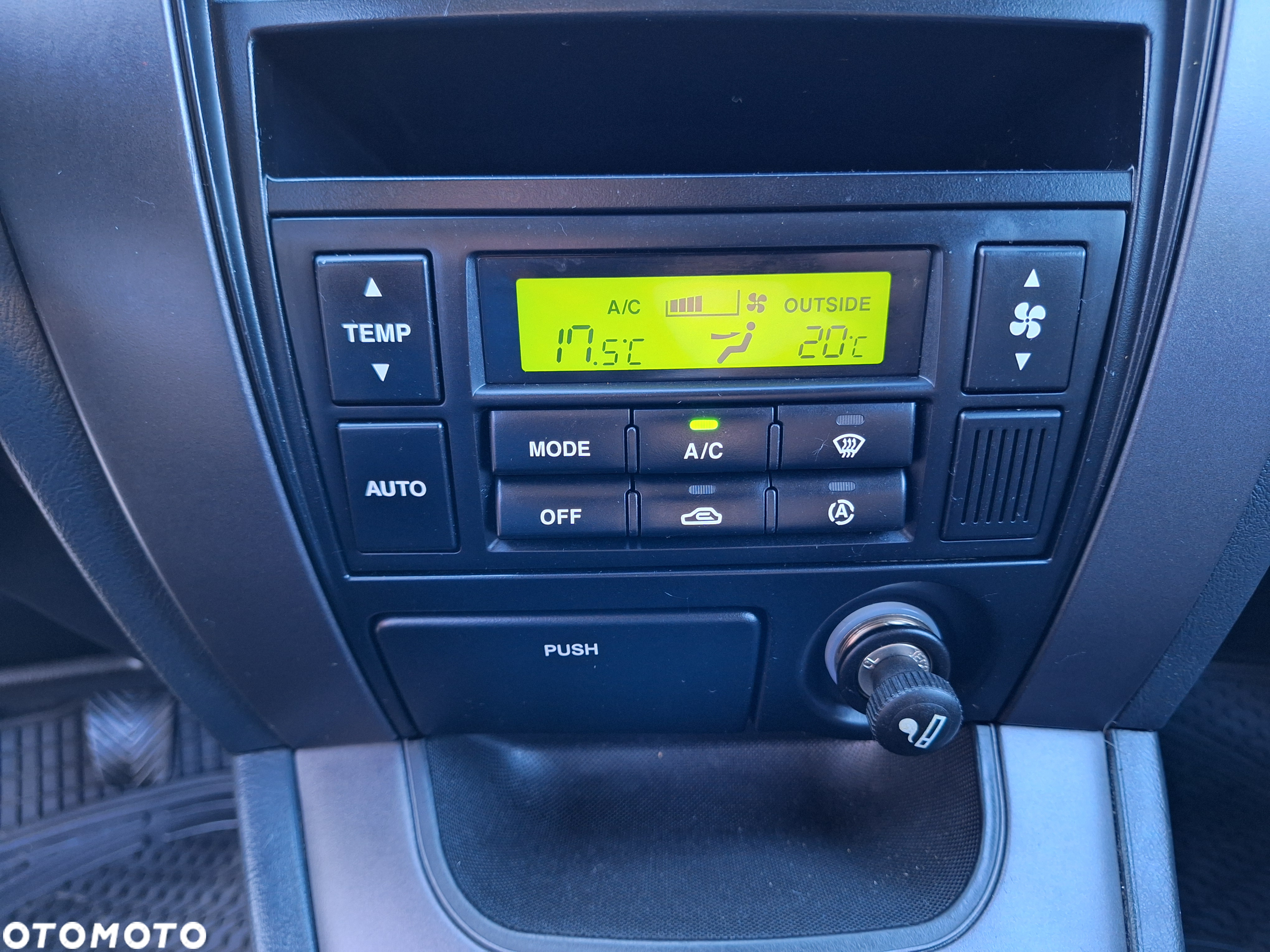 Hyundai Tucson 2.0 Comfort 2WD - 19