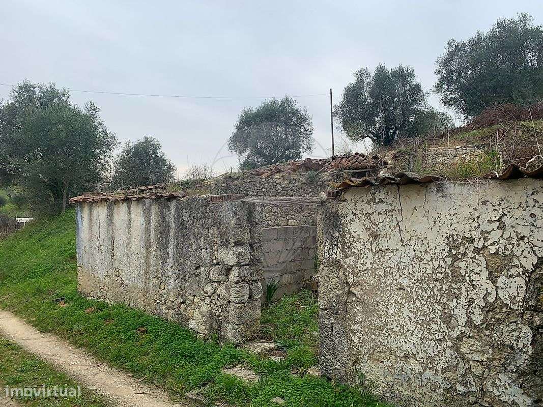 Moradia T1 para venda - Grande imagem: 2/12