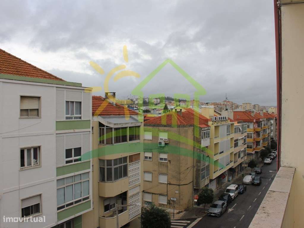 T3 Olival Basto a 10 min a pé do Metro-7