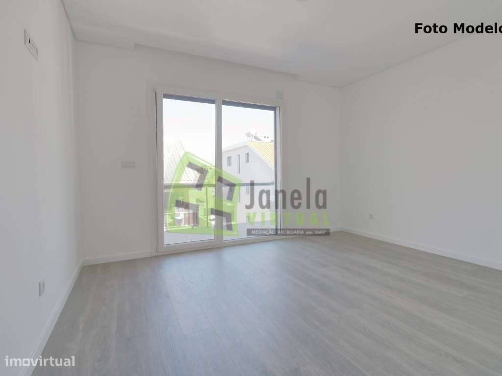 Moradia Geminada T3 em Construção | Fernão Ferro-5