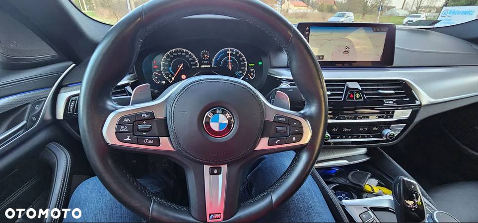 BMW Seria 5 530e iPerformance M Sport sport - 16