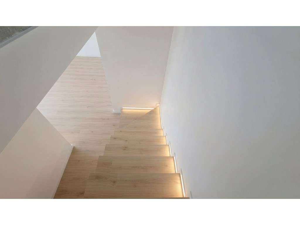 Moradia T2 +1, Contemporânea com Piscina Rua de Conímbriga, Zambuja...-22