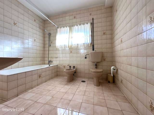 T3 em Rio Tinto de 3 frentes, próximo da estação de comboios...-21