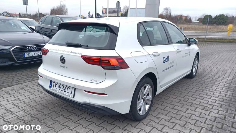 Volkswagen Golf VIII 1.0 eTSI Life DSG - 6