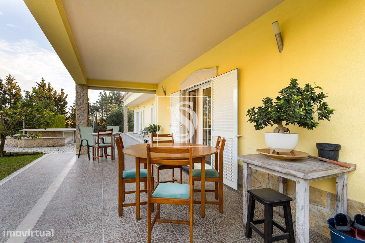 Quinta de Charme em Palmela com Moradia T6, Piscina e Vinha-27