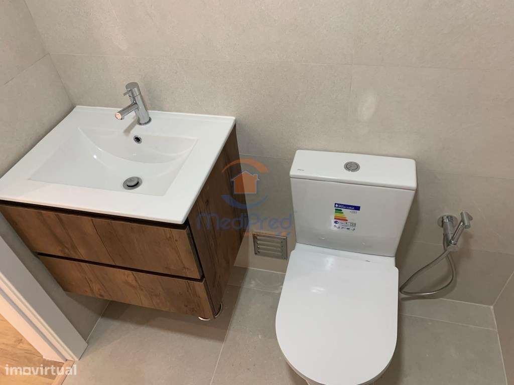 Apartamento T3 totalmente remodelado | Amadora-26