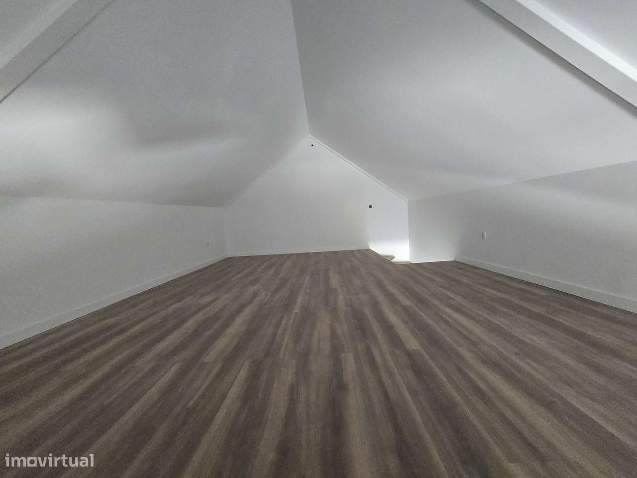 Fantástica Moradia T2 Totalmente Renovada na Zona Histórica de Palmela-33