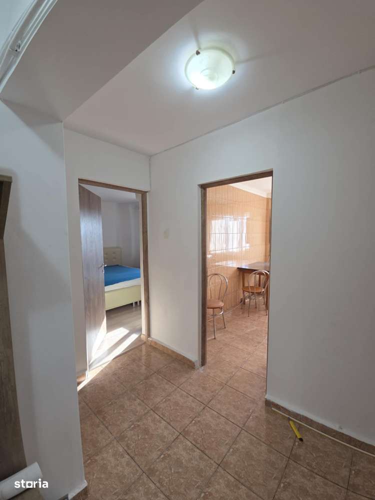 Apartament 2 camere 67mp Micro 11, Decomandat, Izolat termic, Centrala - Imagine principală: 4/9