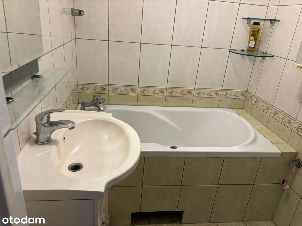 3 pok . balkon oddzielna widna kuchnia dobra lokalizacja-10