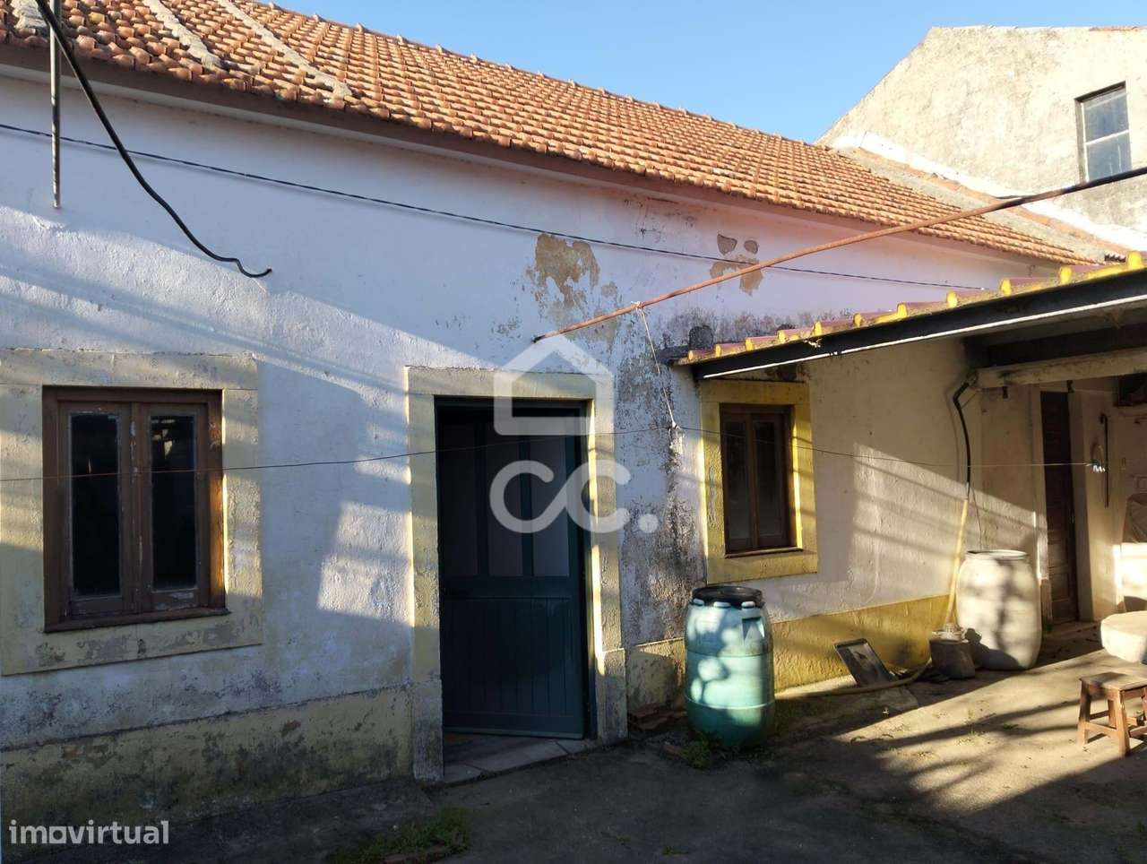 Oportunidade!! Moradia T3 + Armazém à venda em Usseira, para recuperar - Grande imagem: 4/28