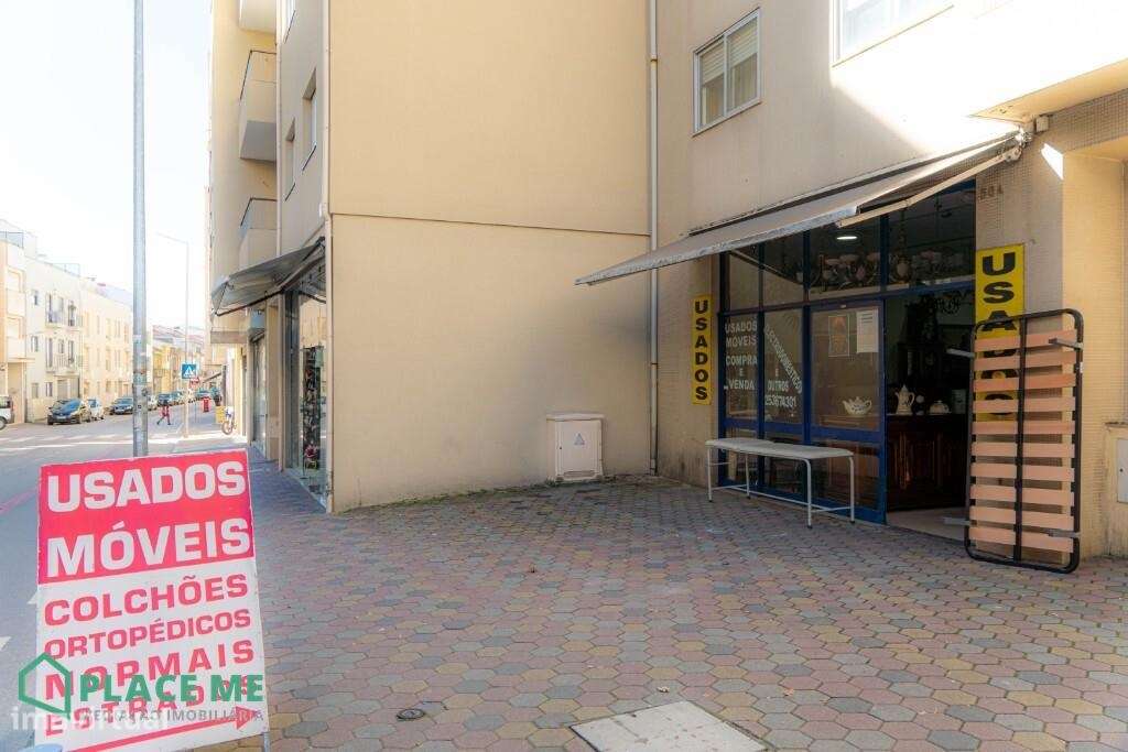 Armazém com licença de comércio e armazém junto à Universidade do Minh - Grande imagem: 4/4