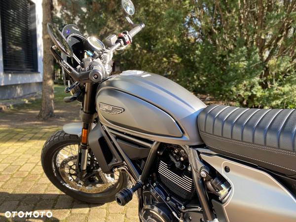 Ducati Scrambler - 10