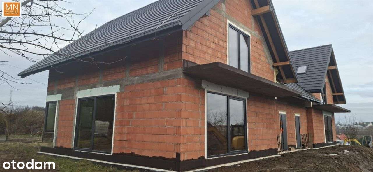 Wielka Wieś,Bliżniak z Garażem-17