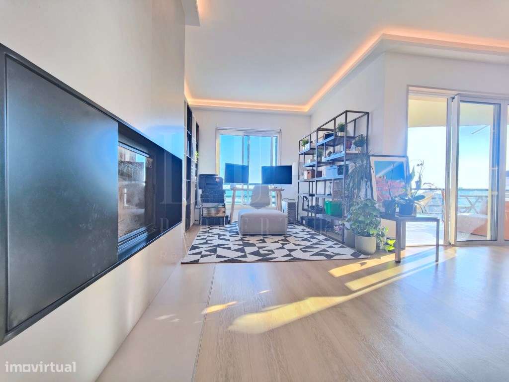 PENTHOUSE T5 DE LUXO COM VISTA FRONTAL DE MAR NO CENTRO DO ESTORIL-22