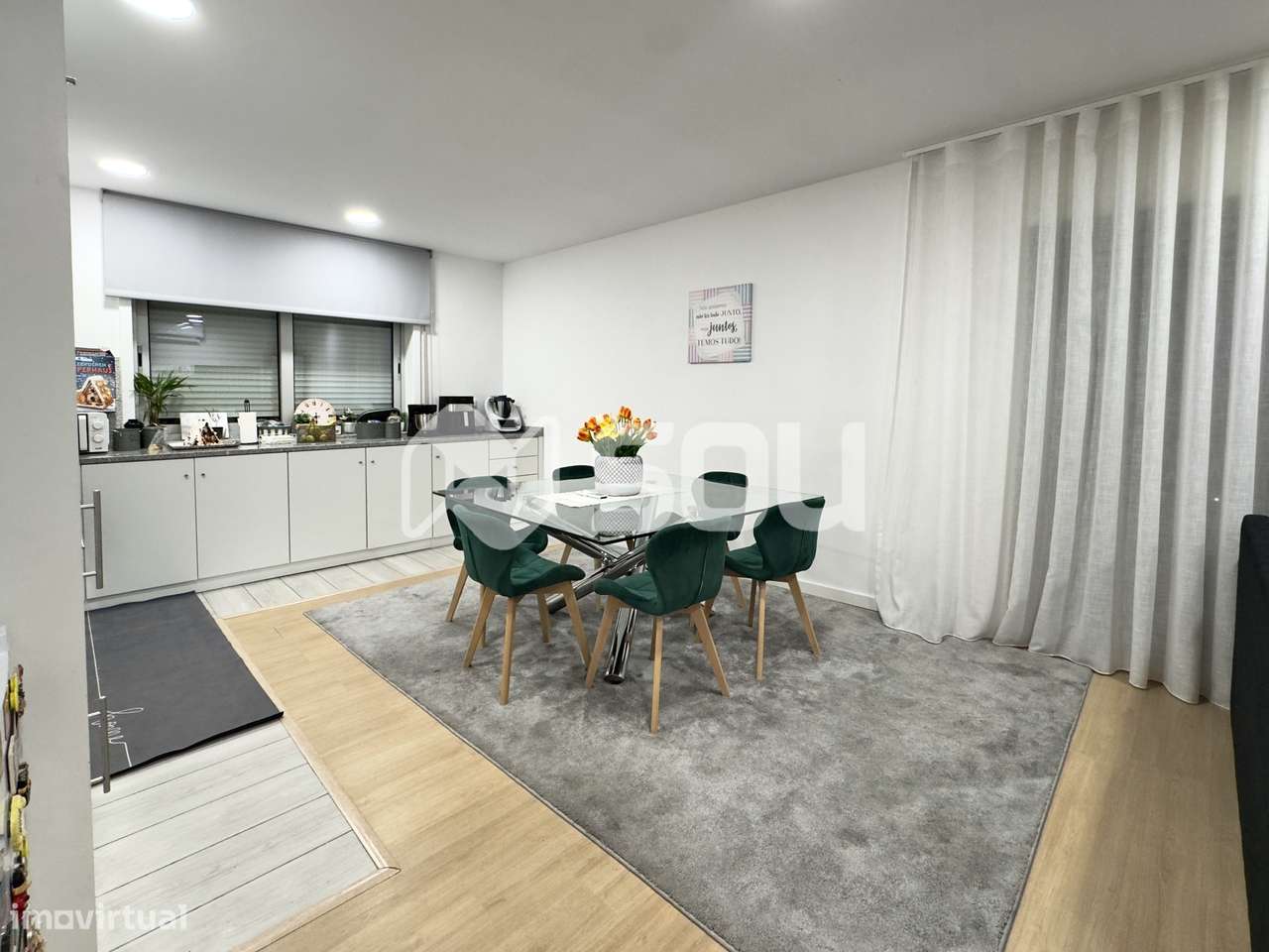 T3+1 Remodelado com 3 Frentes e Excelentes Áreas - Grande imagem: 4/22