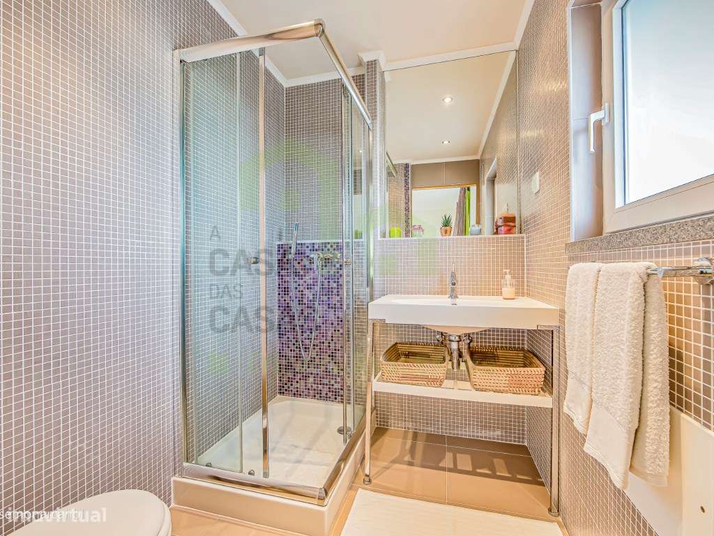 Vende Moradia T8, Ericeira 15 Km, A Casa das Casas-25