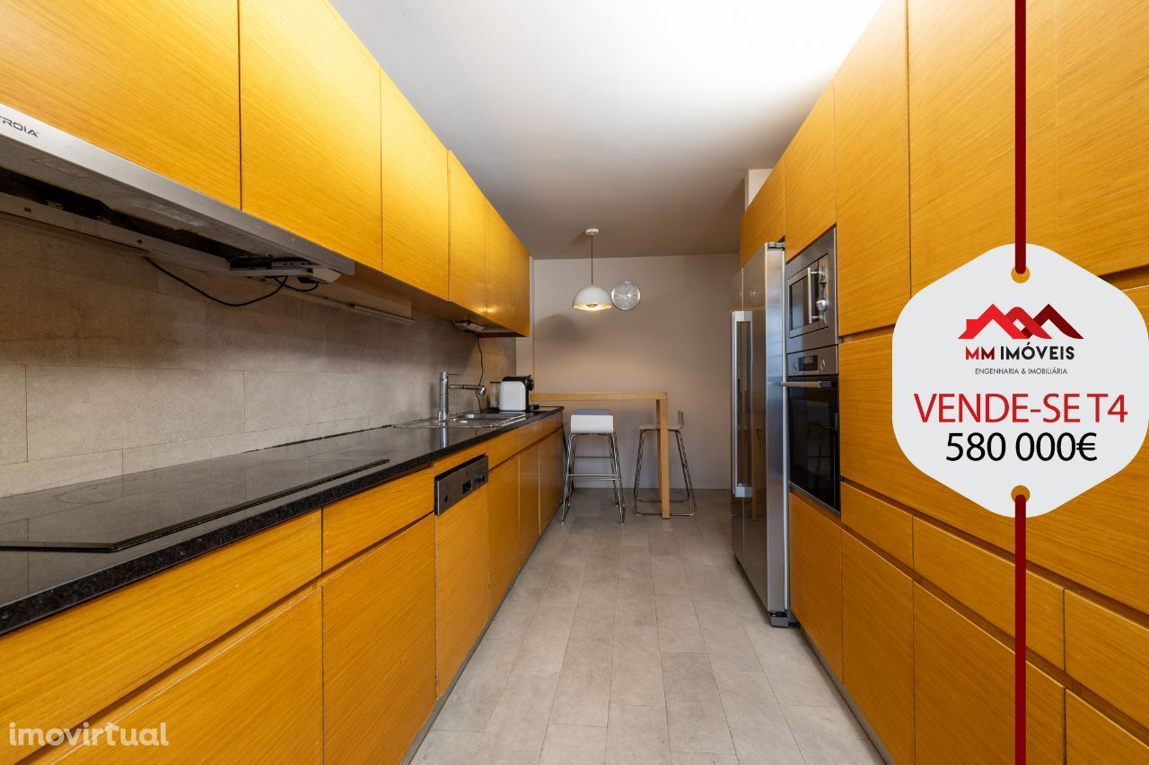 Apartamento T4 | Av. Boavista | Garagem | Varandas | Garagem