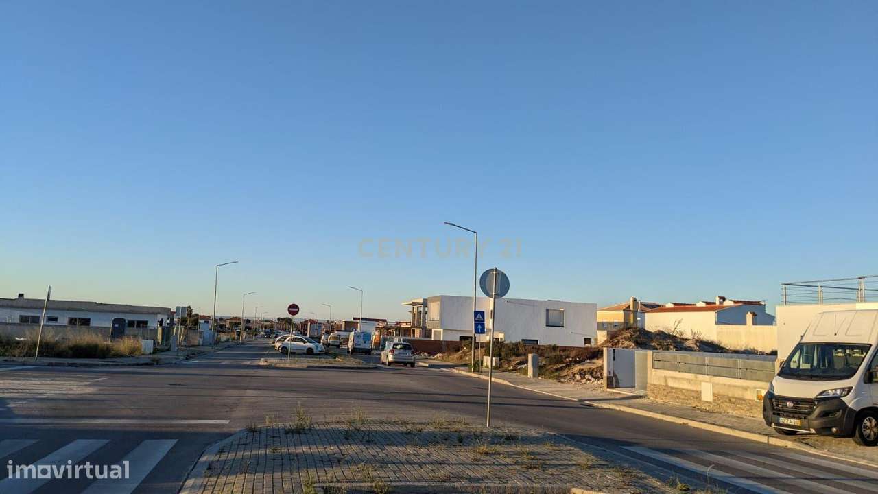 Terreno em Brejos de Azeitão-1
