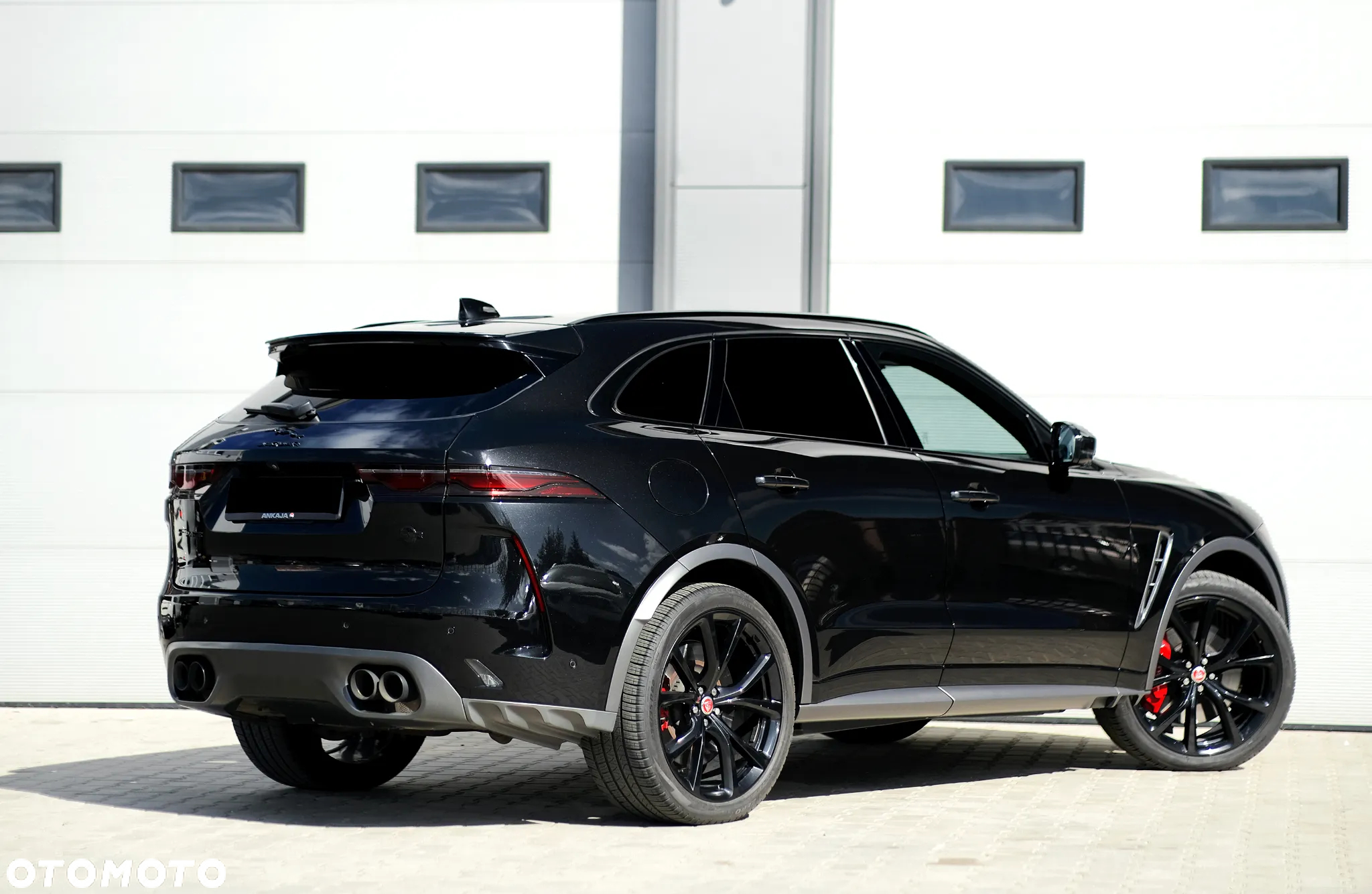 Jaguar F-Pace AWD SVR - 8