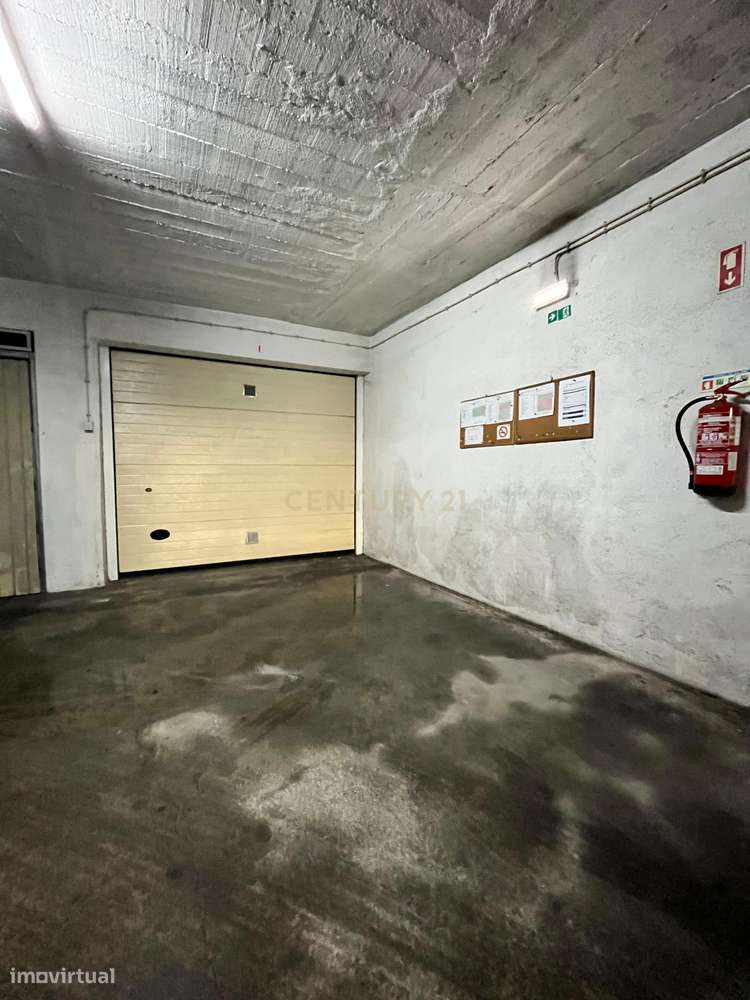Garagem Privativa- 13m2 I Excelente Localização No Barreiro I Praticid - Grande imagem: 5/8