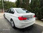 BMW Seria 3 318i - 4