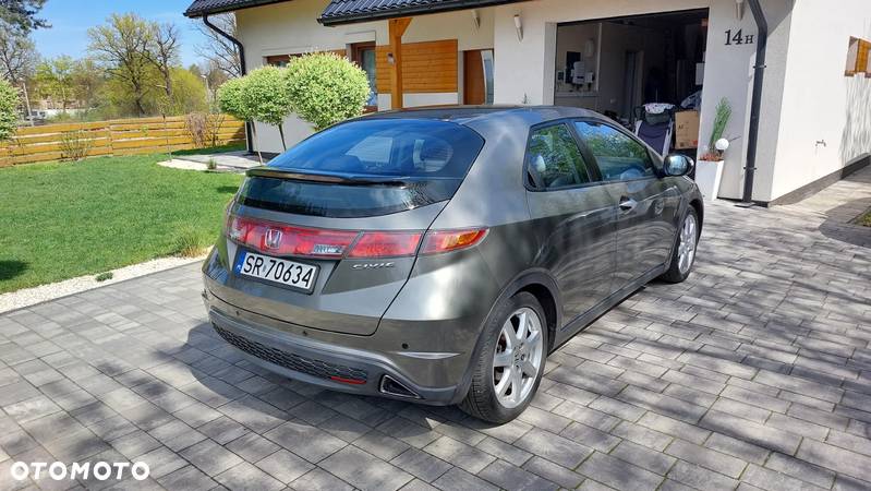 Honda Civic 1.8 Comfort - 16