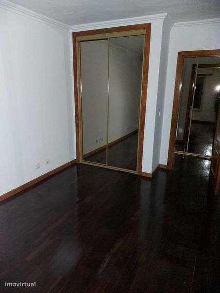 Apartamento T1 - Rio de Mouro - Grande imagem: 5/10