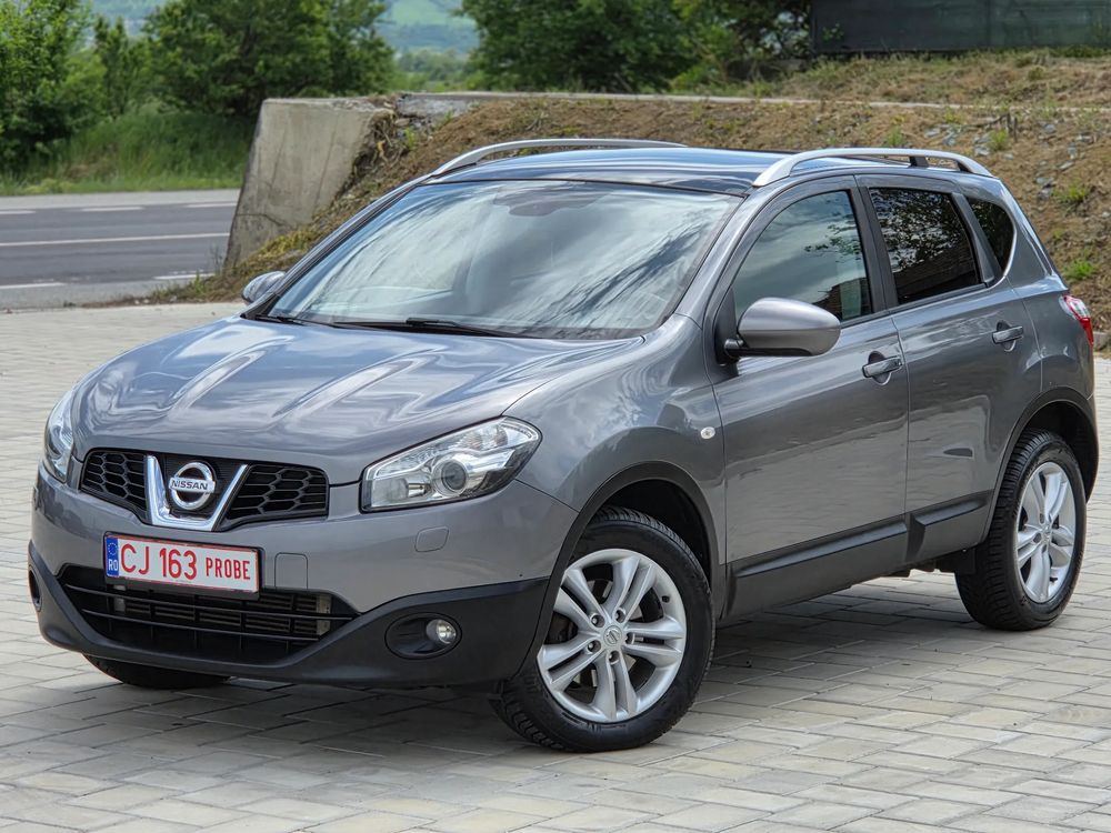 Nissan Qashqai 2.0 DCI 4 x 4 DPF Aut tekna 2011
