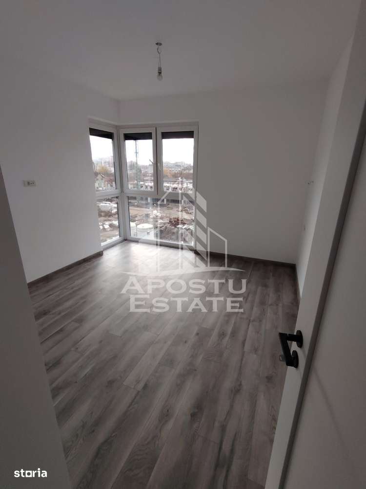 Apartament cu 2 camere, bucatarie inchisa, centrala proprie - Imagine principală: 4/7