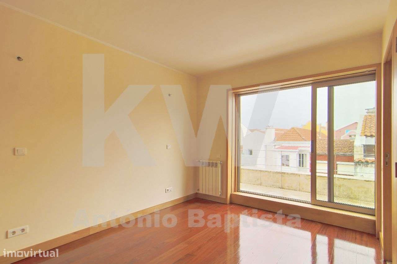 Moradia T3+1 no Bairro da Beira Mar, centro Aveiro-23