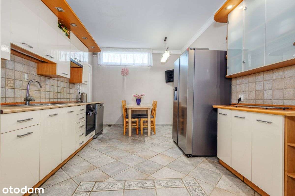 Centrum Władysławowa, dom z potencjałem biznesowym-8