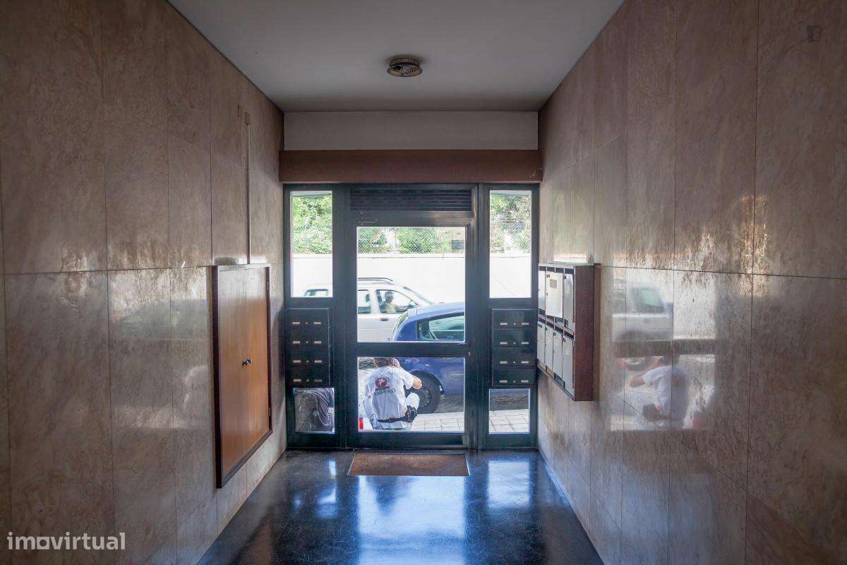 Quarto - localizado em Paranhos Porto - Grande imagem: 5/10