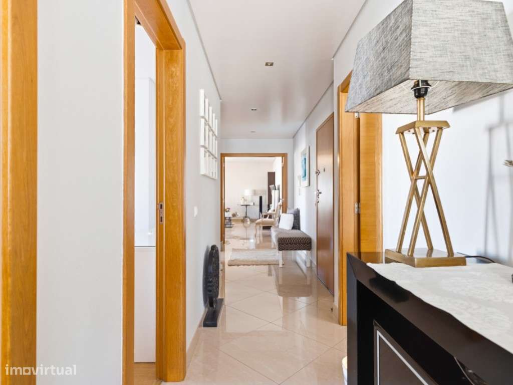 Apartamento T3 no centro de Quarteira, a 700 metros da praia, com 1...-23