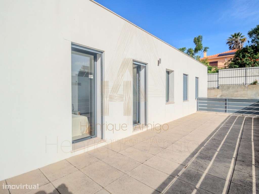 Moradia T4 com piscina em Castelo (Sesimbra)-24