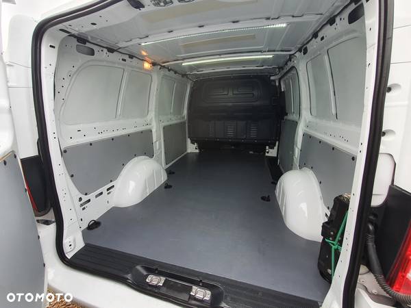 Mercedes-Benz VITO 114 - 21