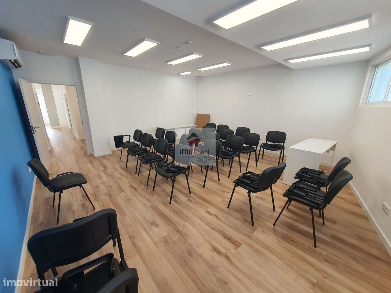Loja / escritório junto Metro / Câmara de Gaia - Grande imagem: 2/26