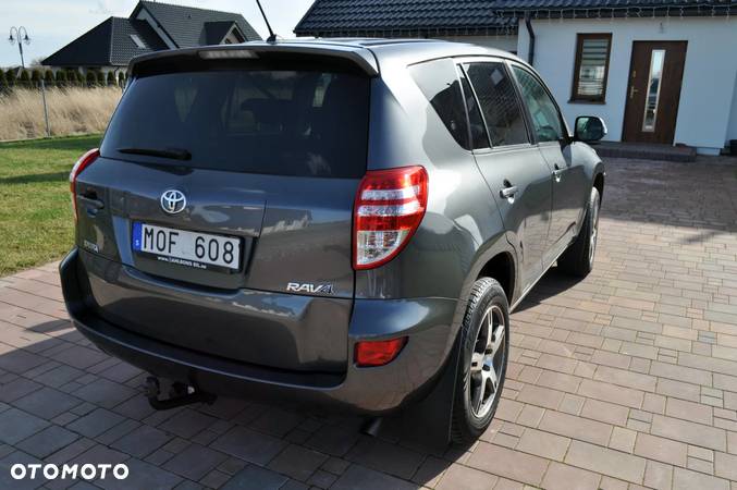 Toyota RAV4 2.0 4x4 Travel - 15