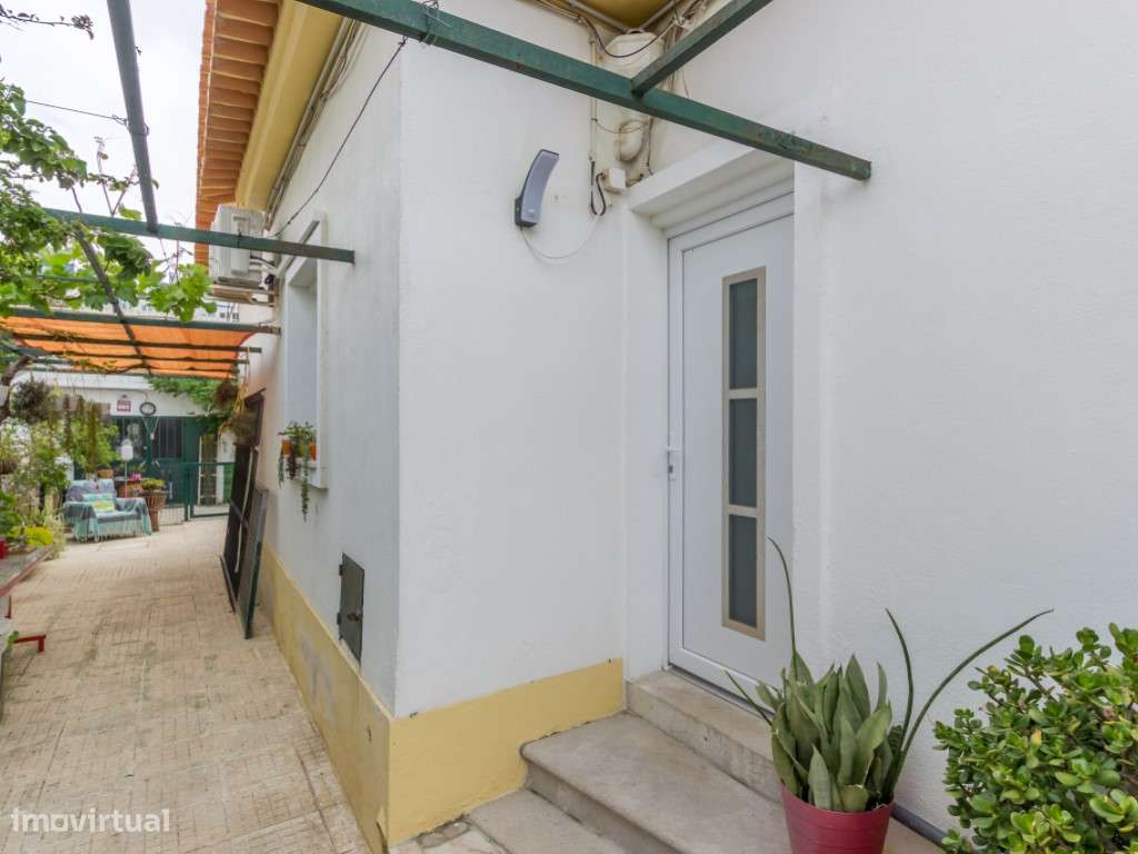 Moradia Geminada T2 + T1 - Costa de Caparica-19