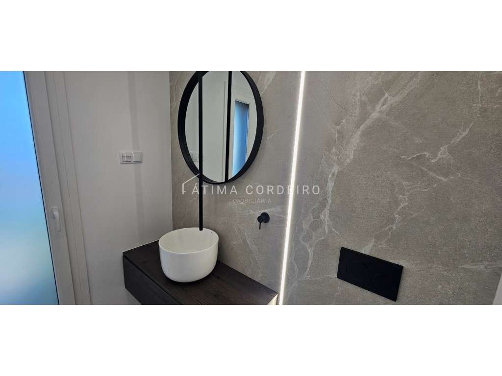 Excelente Moradia T3 Isolada com Piscina e garagem com acabamentos ...-12