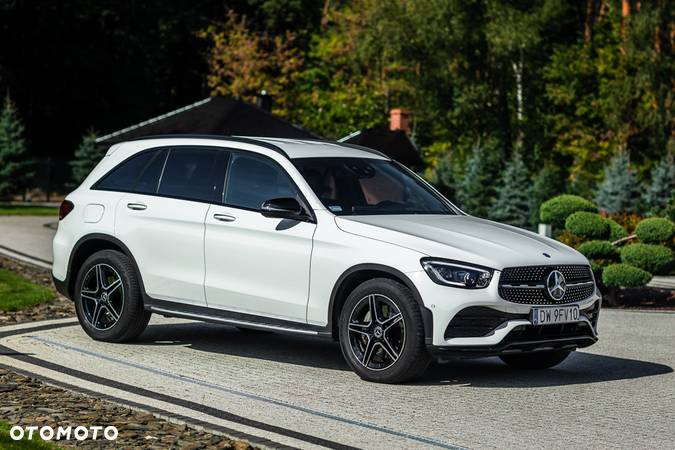 Mercedes-Benz GLC 200 d 4-Matic Business Edition - 3