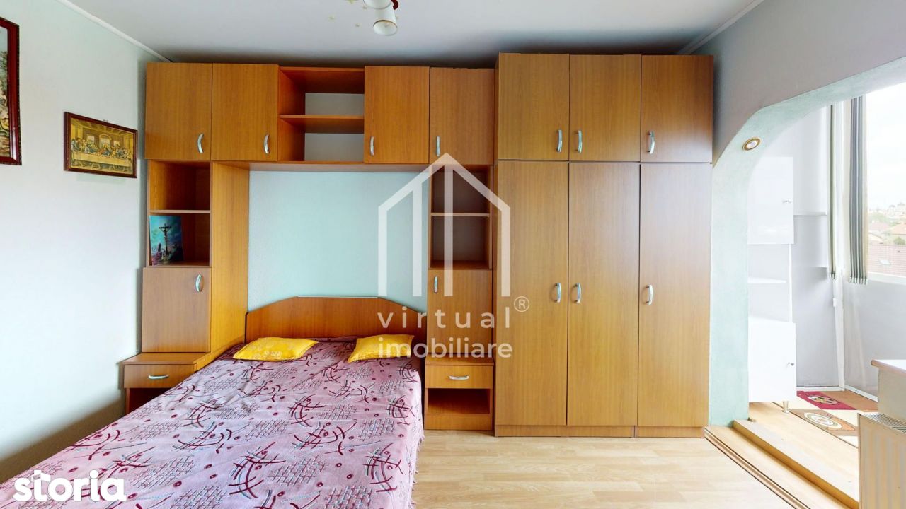Apartament cu 2 camere, balcon, pivnita | zona Vasile Aaron.