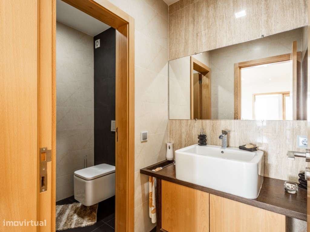 Moradia M6 com Garagem, Buarcos, Figueira da Foz-6