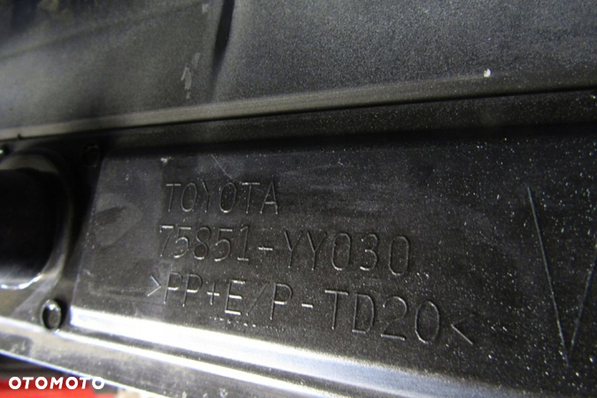 Listwa progowa prawa Toyota Corolla GR SPORT e21 - 11