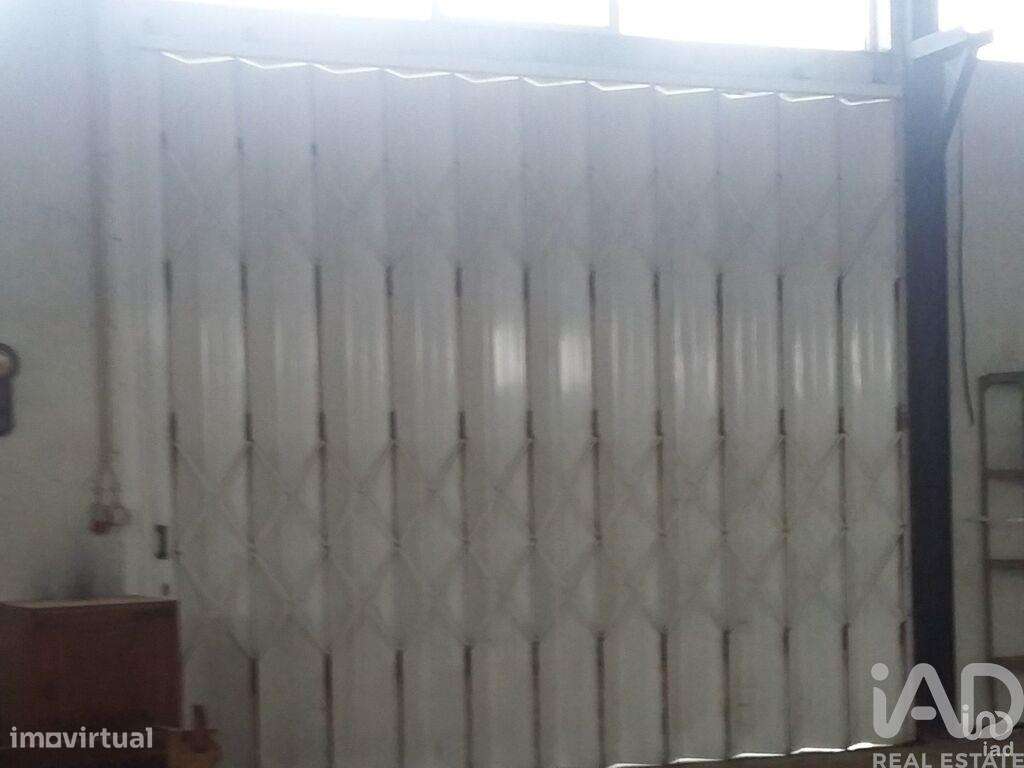 Comércio diverso em Constantim e Vale de Nogueiras de 925,00 m2 - Grande imagem: 4/30