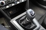 Hyundai Elantra 1.6 Comfort - 19